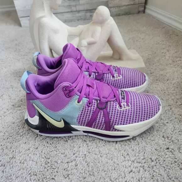 Nike LeBron Witness 7 Fuchsia Dream - Picture 1 of 7